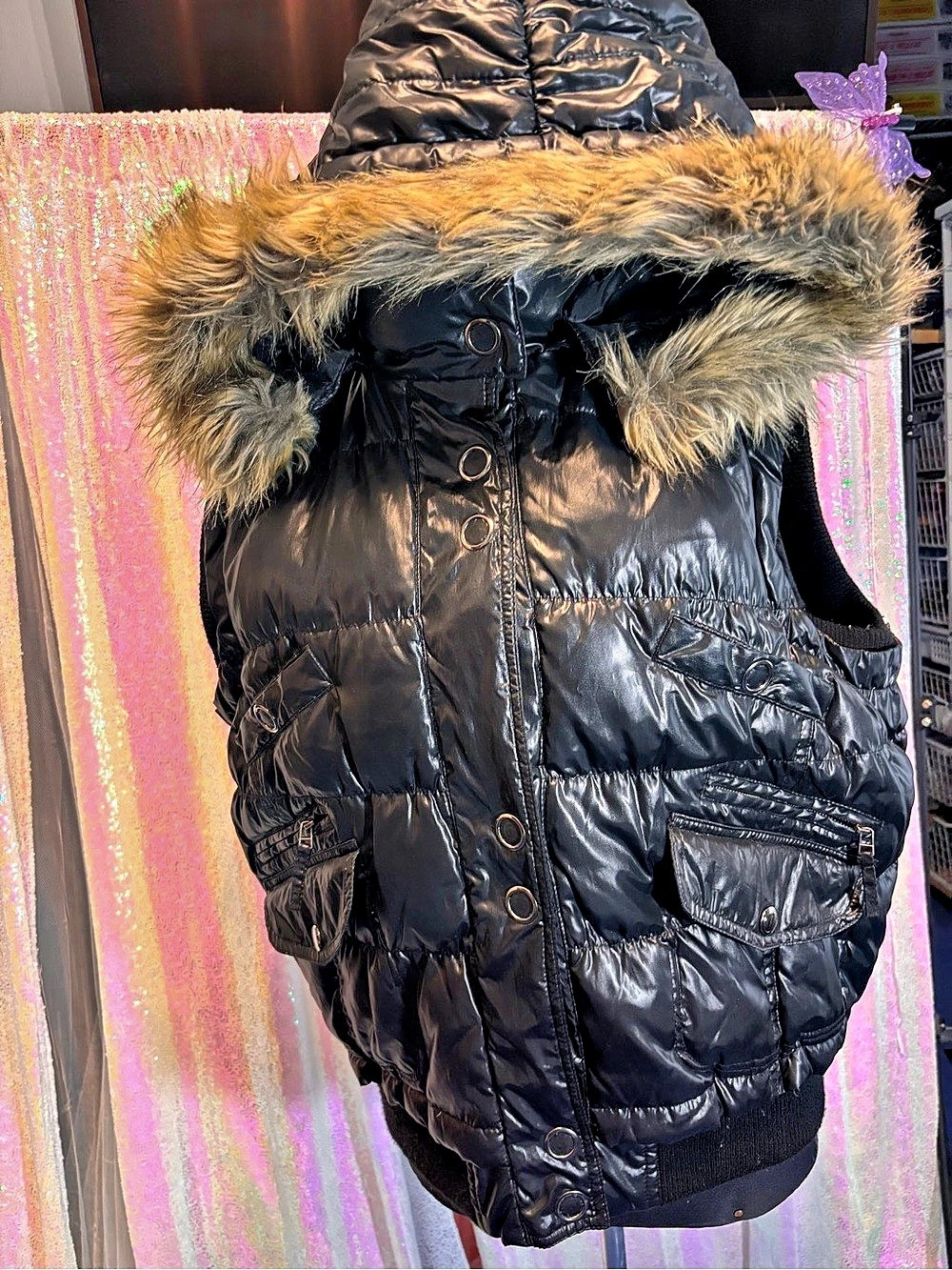 CoffeeShop Hooded Puffer Vest in Black Size XL